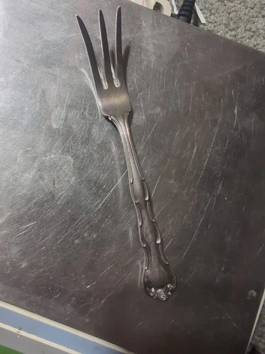 GORHAM RONDO STERLING SILVER 4 1/2" LEMON FORK