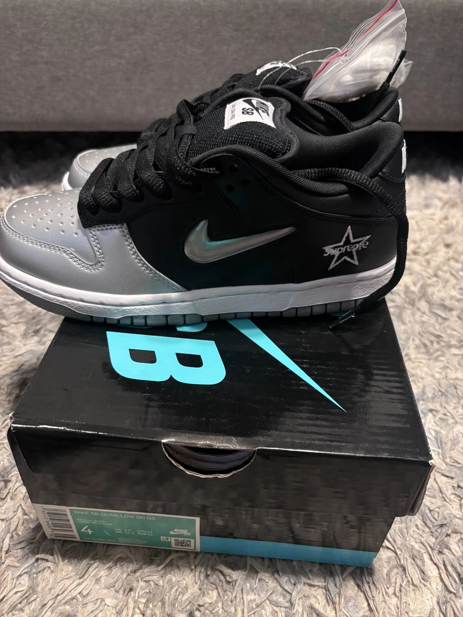 Preços baixos em Nike Supreme x Dunk SB QS Low Metallic Silver | eBay