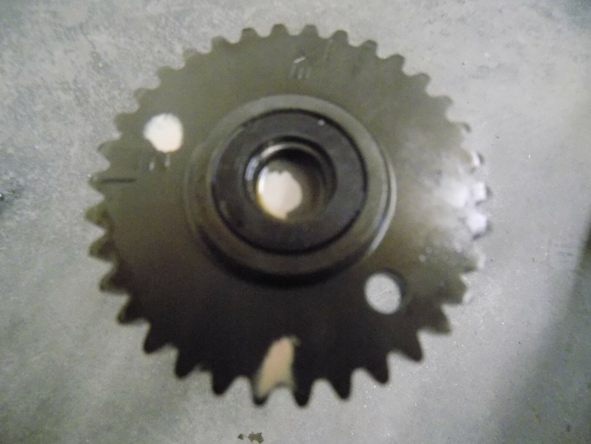 2001 KAWASAKI ZX9R 900 SPROCKET WITH COVER AND GEAR POSITION
