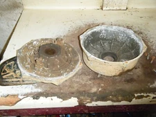 HONDA TRX250 FOURTRAX ATV OEM REAR BRAKE PANEL W/ COVER A1723  1985