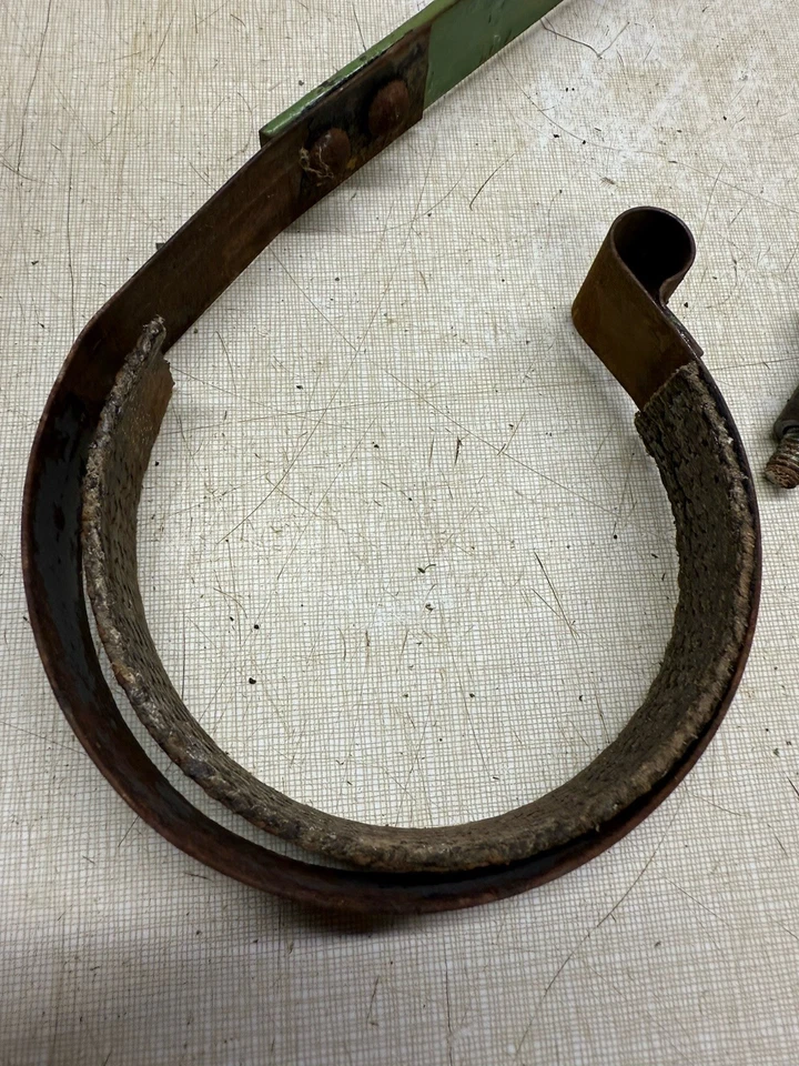 John Deere 70 1971 guardabarros redondo césped tractor banda de freno Foto 3 de 4