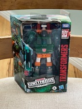 Hoist Transformers Generations War for Cybertron Earthrise Deluxe Sealed Hasbro