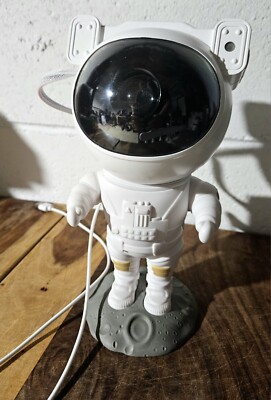 Star Projector Galaxy Night Light Astronaut. Mint Condition 