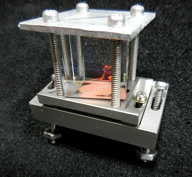 Edmund Industrial Optics 45200 Polarizing Laser Line/ Beam Splitter Cube (20mm) eBay