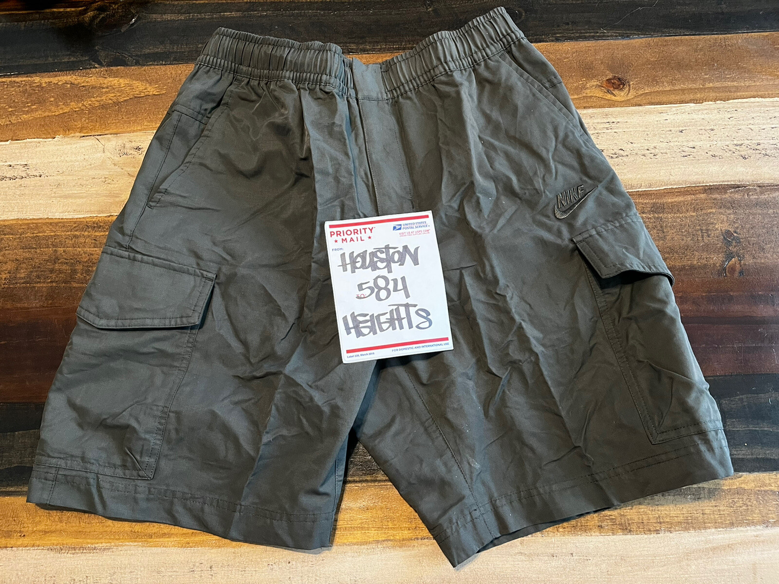 Nike Sportswear Men’s Utility Cargo Shorts Sequoia Green Olive Sz L