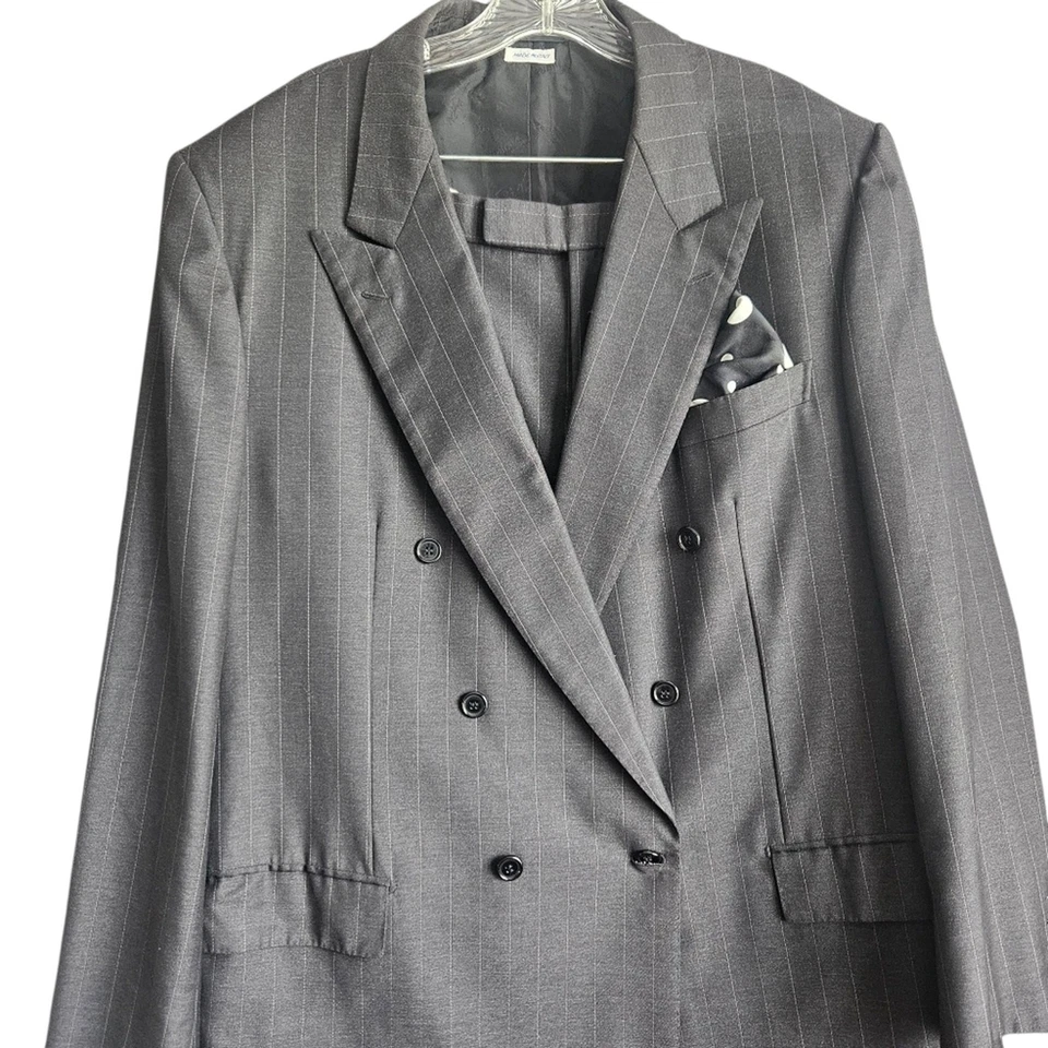 Traje Blazer BRIONI 46L Para Hombre Gris Rayas Lana Doble Pecho Hecho en Italia De Colección Foto 2 de 4