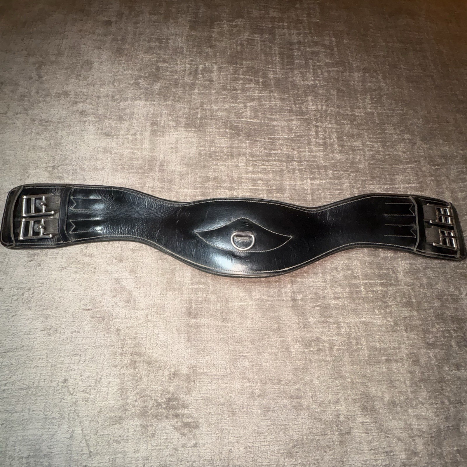 Black Leather Dressage Girth Belly Anatomical Shape 28in 70cm Unbranded