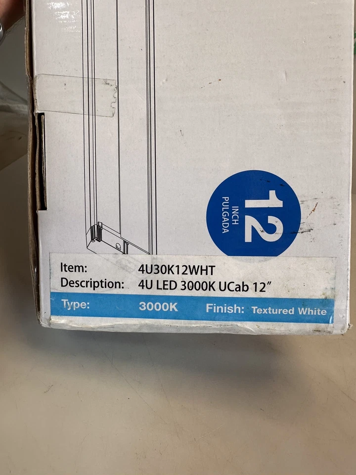 LIQUIDACIÓN KICHLER 4U Serie 12 pulgadas Luz LED texturizada blanca debajo del gabinete 3000K Foto 2 de 2