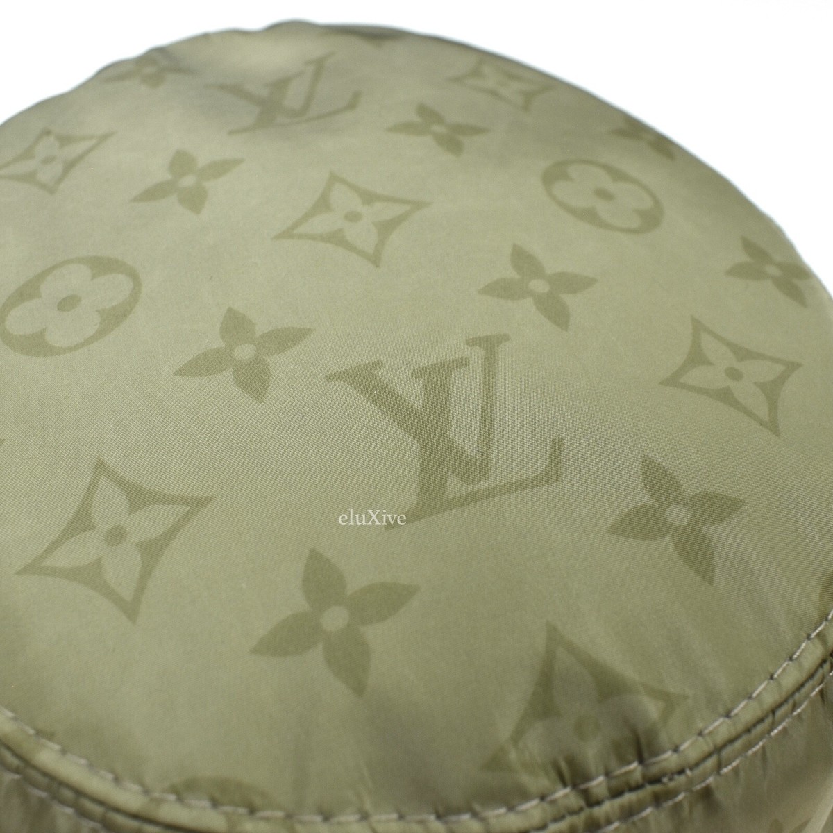 NWT Louis Vuitton Beige Monogram Reversible Rain Bucket Hat Men