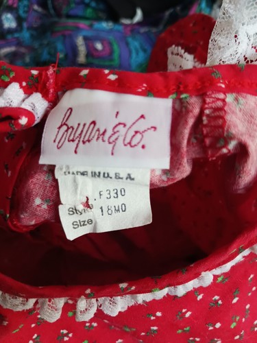 Beautiful Vintage Bryan & Co 18 Mo Baby Girls Christmas Dress W/ Lace & Ribbon - Picture 4 of 4
