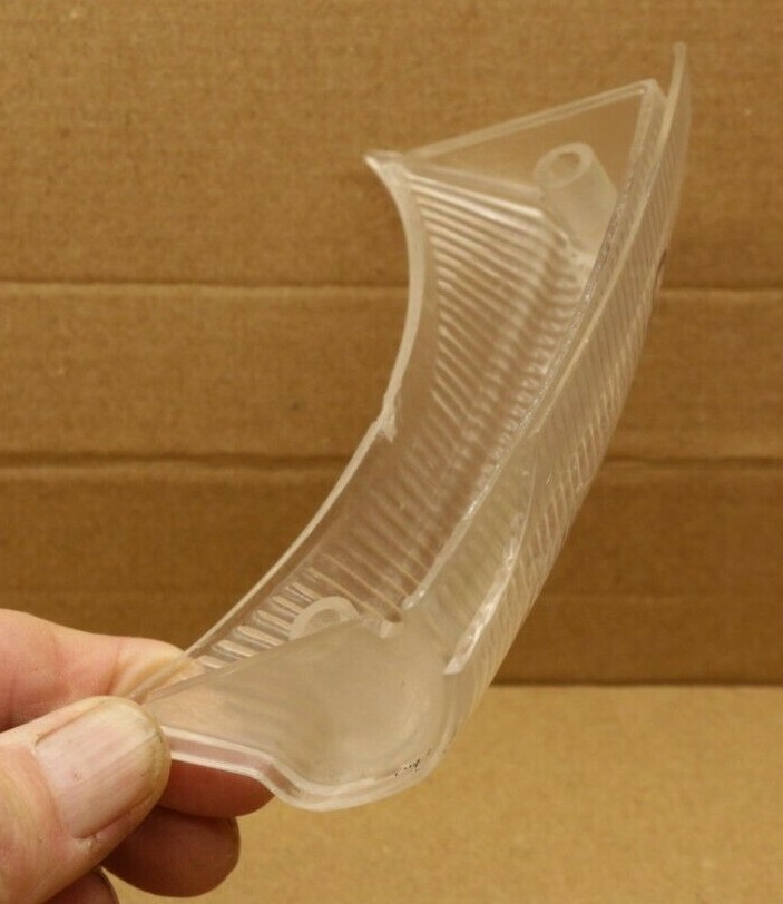 1976 1977 Toyota Corona Clear Right Front Parking Light Lens 2044R ...