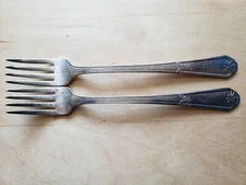 2 ANTIQUE Vintage Collectible ANTIQUE FORKS 7.25",WM ROGERS MFG CO EXTRA PLATE 