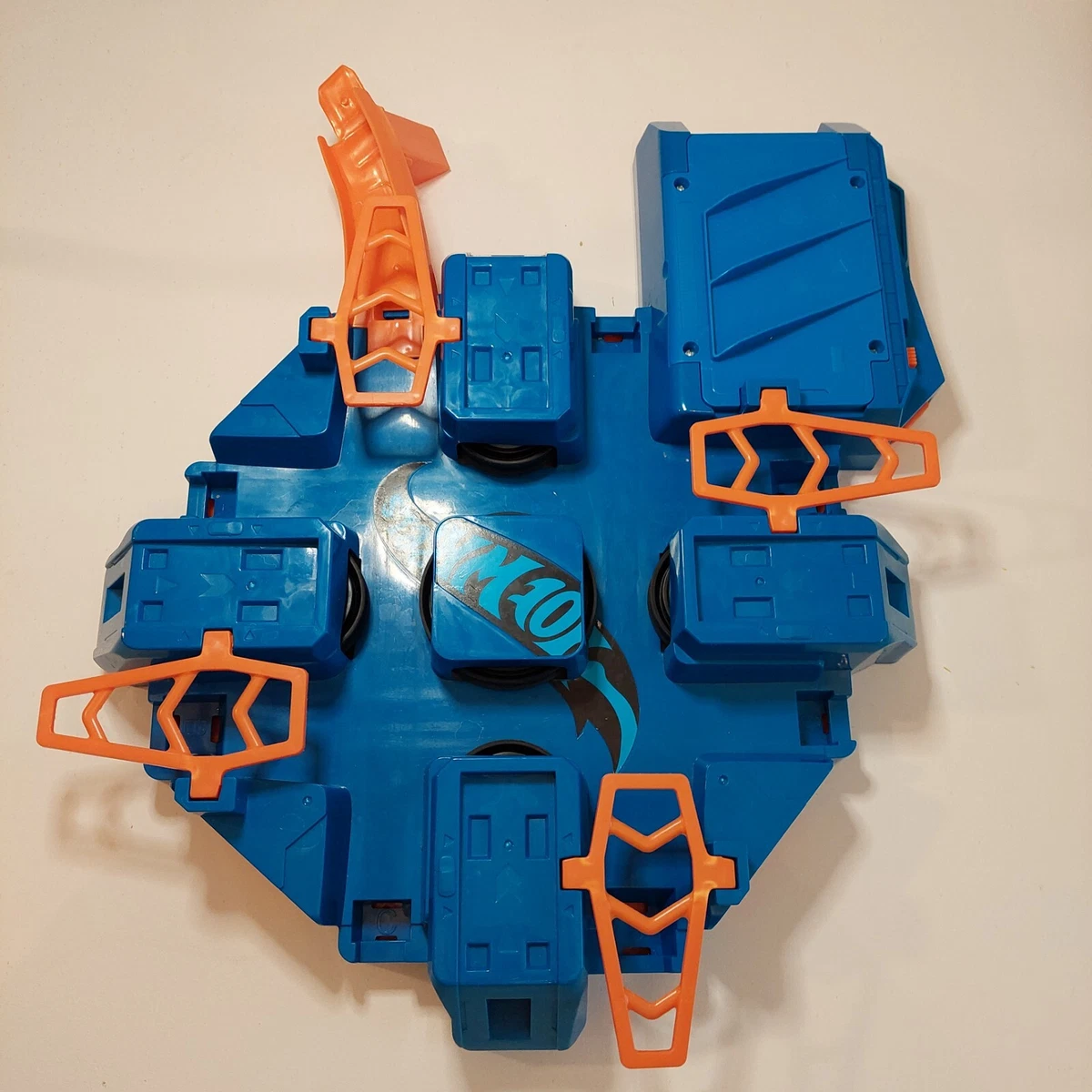 Hot wheels sales motorized booster