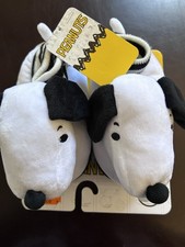Peanuts Snoopy Dog Black White Toddler Kids Youth 9 1/2 Plush Slippers Shoes