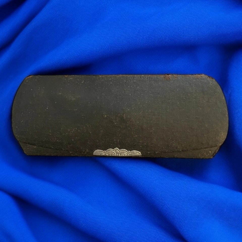 Vtg 1930s eyeglass case No Glasses Velvet Lined Antique For Old Glasses ...