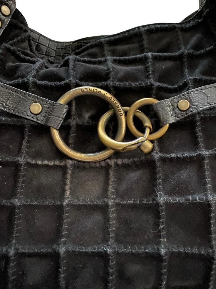 Bolso de Hombro Couture Donald Pliner Cuero Gamuza Texturizado Negro Hecho en Italia Foto 3 de 4