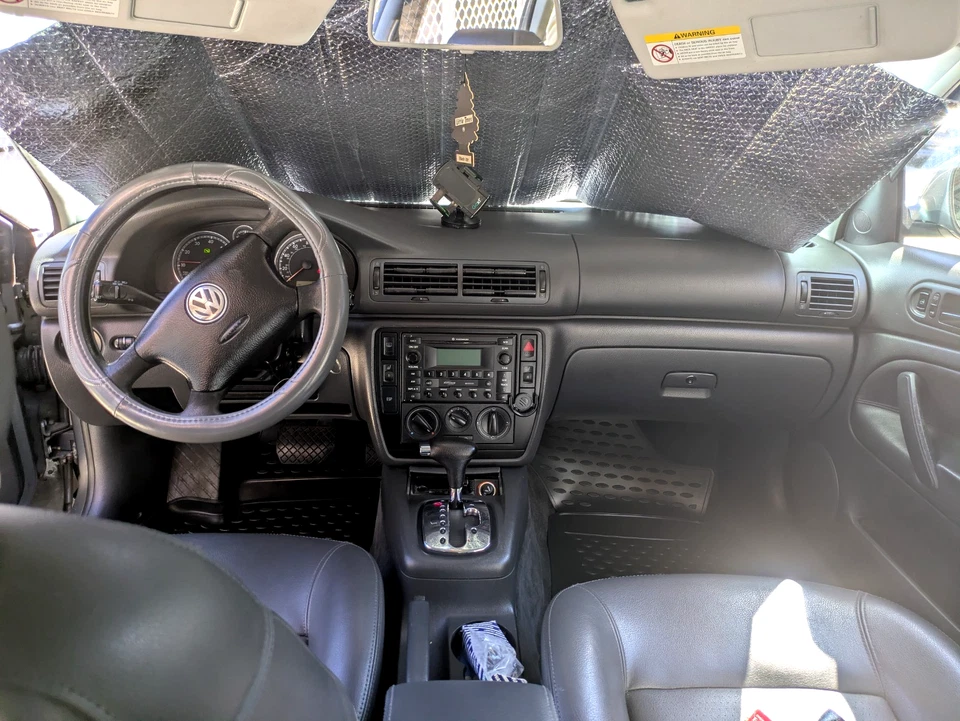 2005 Volkswagen Passat GLS 4MOTION - Image 3 of 4