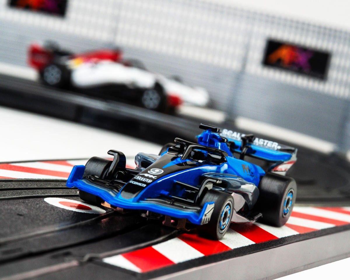 AFX Giant Goliath Raceway HO Slot Car Race Set 22040 for Auto