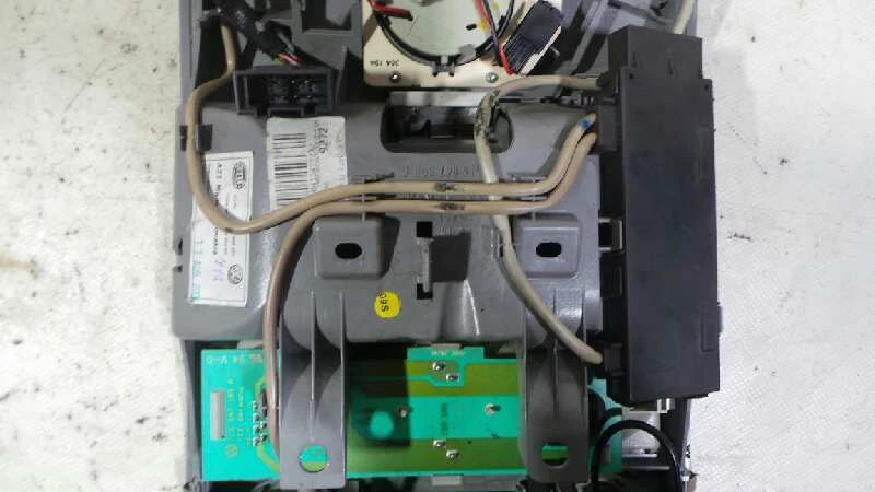 1267449 Interior Light for Volkswagen Touareg (7L6) TDI V10 2006 - Image 3 of 4