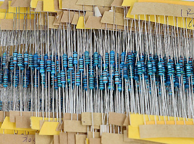 3120pcs 156 Values 1/4W 1% Metal Film Resistors Assortment Kit Set 1ohm-10Mohm 3120pcs 156 Values 1/4W 1% Metal Film Resistors Assortment Kit Set 1ohm-10Mohm