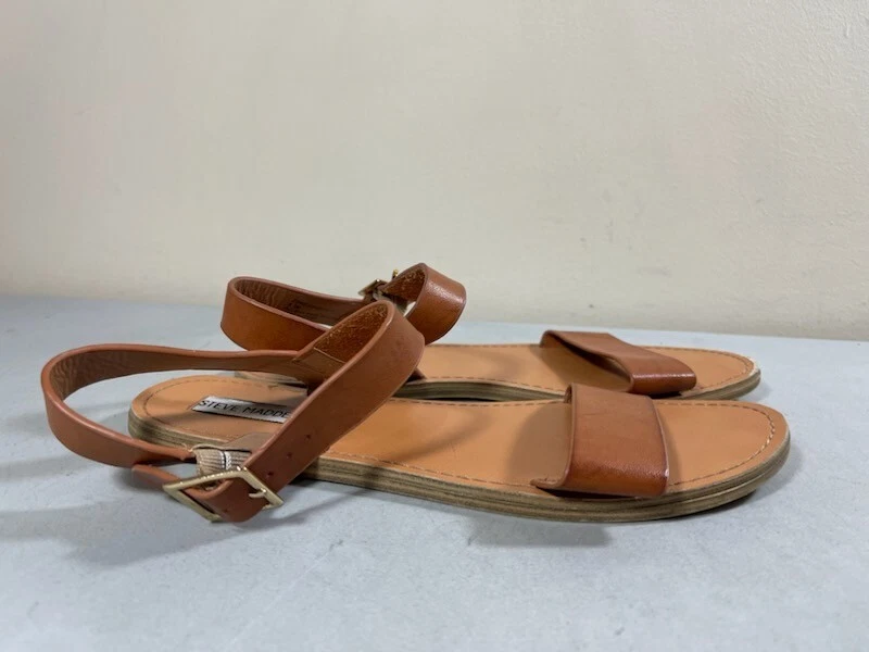 Steve madden zone ankle strap best sale sandal