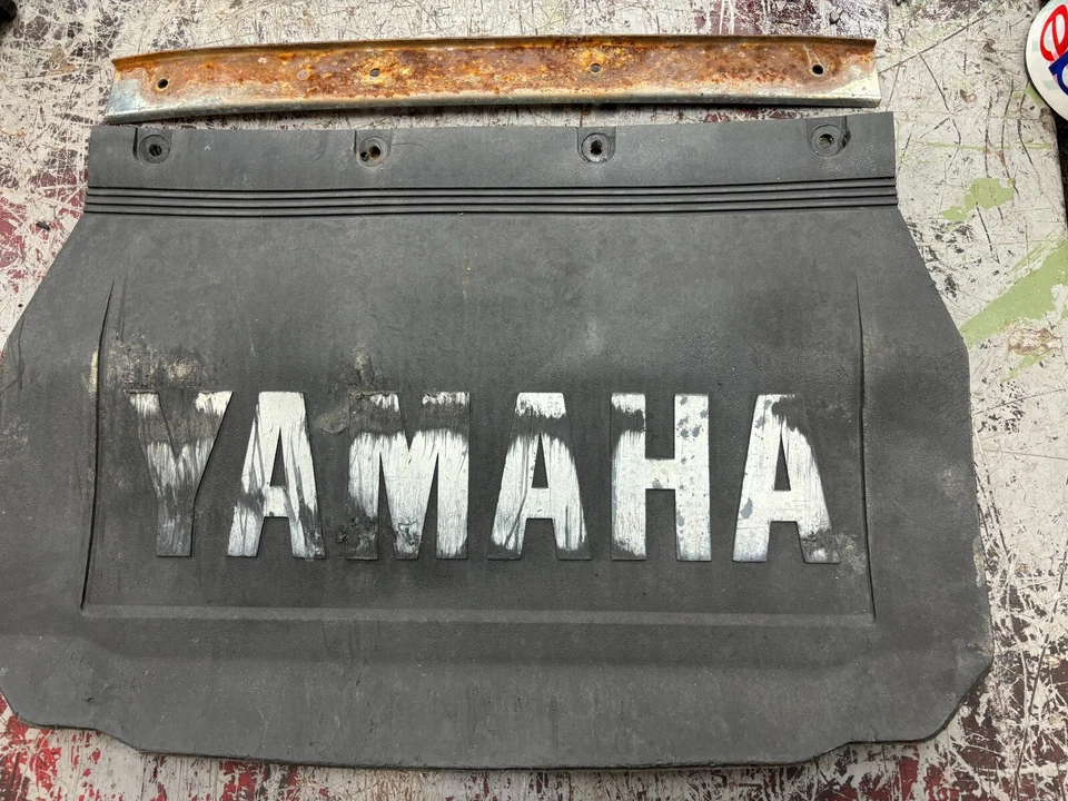 YAMAHA PHAZER 2000 Flap 8CR-77595-00-00 8GW-77595-00-00 RW5853 Foto 2 de 3