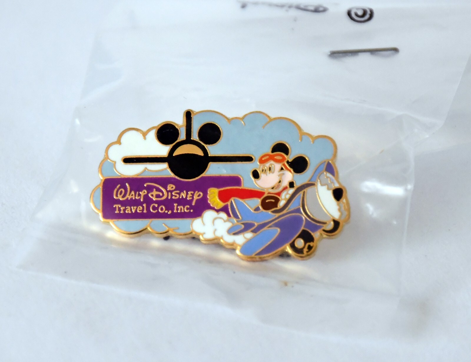 Travel Company - 2001 Mickey Mouse / Earforce One - Disney Pin 3582