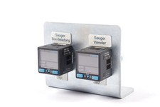 2 Festo Pressure Sensors with Retaining Plate SPAB-B2R-G18-2P-M8 553146 E0 #70538