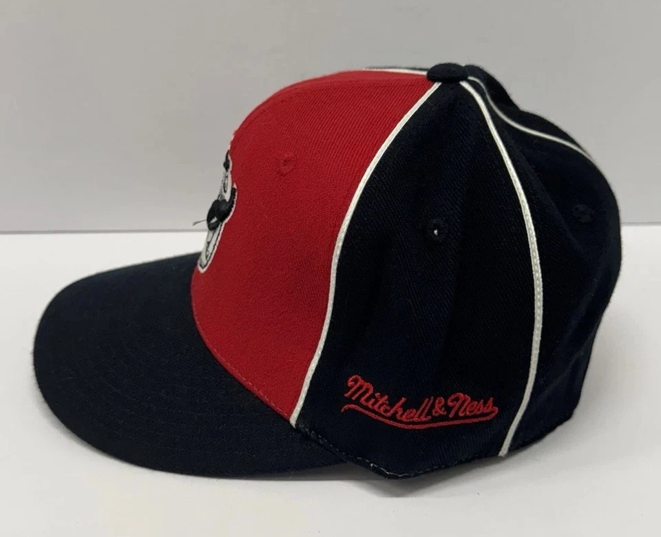 Cincinnati Reds Mr Red Fitted Hat Cap Adult Size 7 1/8 Cooperstown Red Black - Image 4 of 4