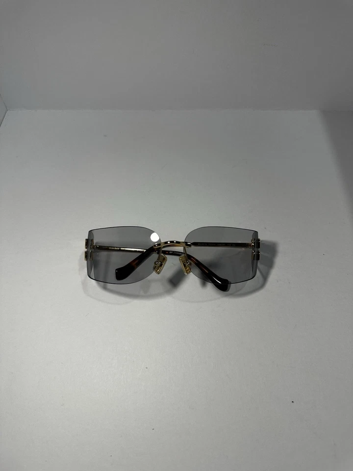 Gafas de sol de pasarela Miu A51S Foto 3 de 4