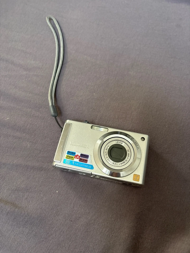 Panasonic Lumix DMC-SZ3, Foto 1 von 4