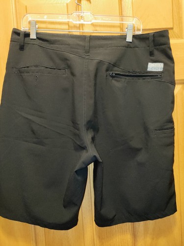 Volcom Chino Shorts Mens 34 Black With Pockets - Picture 2 of 6