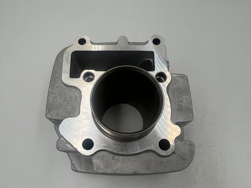 Genuine Yamaha TTR 110 TT-R 110 Complete Cylinder Block Kit Piston Gasket DHL - Picture 3 of 18
