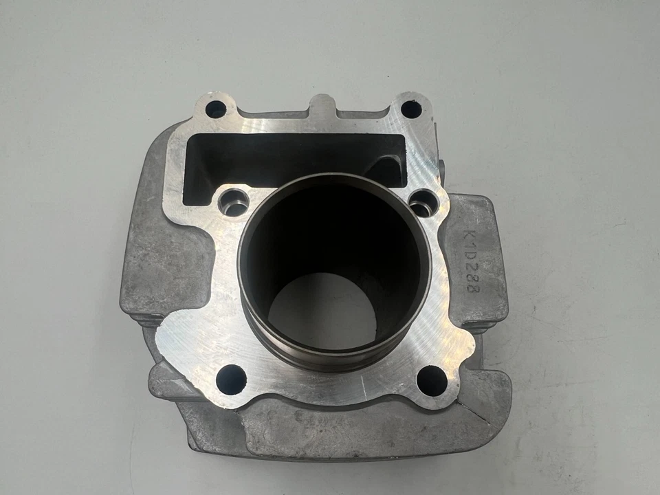 Genuine Yamaha TTR 110 TT-R 110 Complete Cylinder Block Kit Piston Gasket DHL Foto 3 de 4