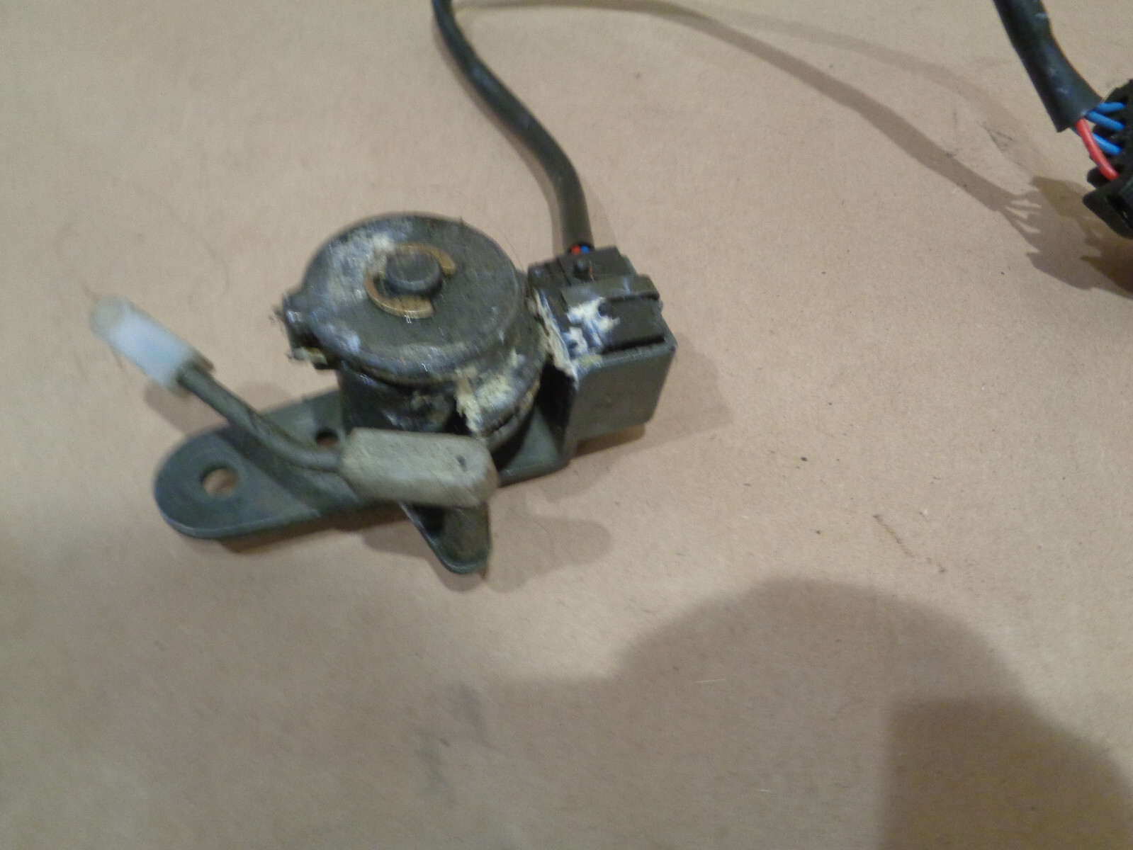 Ferrari 456 RH Complete Lock Control Block. No Key -P/N 63180300