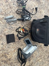 Canon ZR60 Digital Video Camcorder MiniDV 18x Optical Zoom Bundle Works READ 