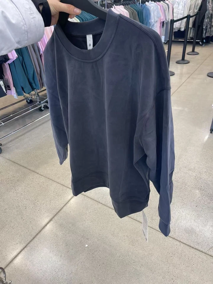 ¡Nuevo! Pullover para mujer Lululemon gris oscuro Softstreme cuello redondo! Talla 6 Foto 3 de 4