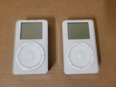 Lot of 2 Apple IPod Classic 1st Generation M8541 Scroll