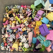 Huge Lot LPS Many Accessories And Mat Littlest Pet Shop Many With Magnets