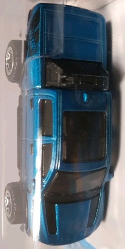 Hot Wheels '23 Ram 1500 Blue Factory Fresh 97/250 NEW 2024 UNOPENED - Foto 3 di 7