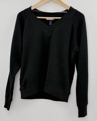Universal Thread Women s Black Knit V-neck Sweatshirt XS Minimalist Everyday