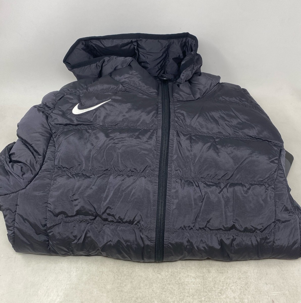 Nike Total 90 Therma-FIT Men's Soccer Puffer Jacket Black/Sail