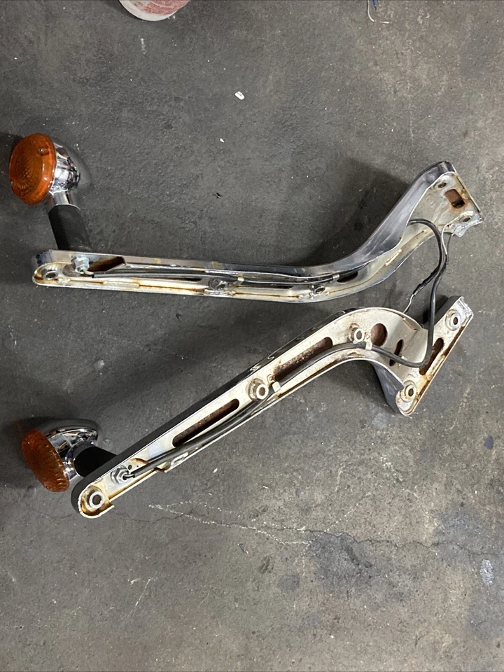 1995 - 2006 KAWASAKI VULCAN 800 VN800 APOIOS DE SUSPENSÃO TRASEIROS ESQUERDOS E LATERAIS - Imagem 3 de 4