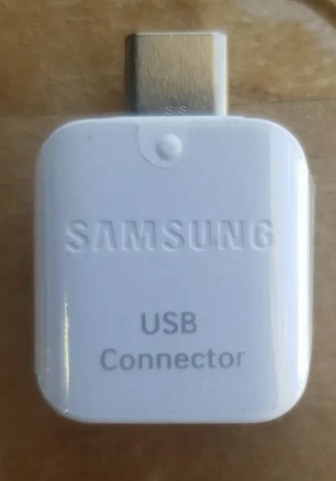 Original Samsung USB Connector OTG Adapter, USB C to USB converter, White - Image 4 of 4