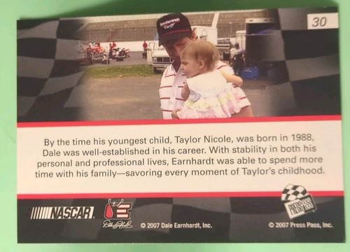 2007 Press Pass - Nascar #30 Dale Earnhardt - Waltrip - Dale Enjoys Family Time - Picture 2 of 2