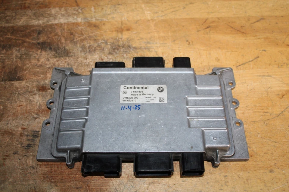 7613806 | 11 2012 BMW 528i F10 N52 ECM DME MSV90 Engine Computer AT OE Foto 3 de 4