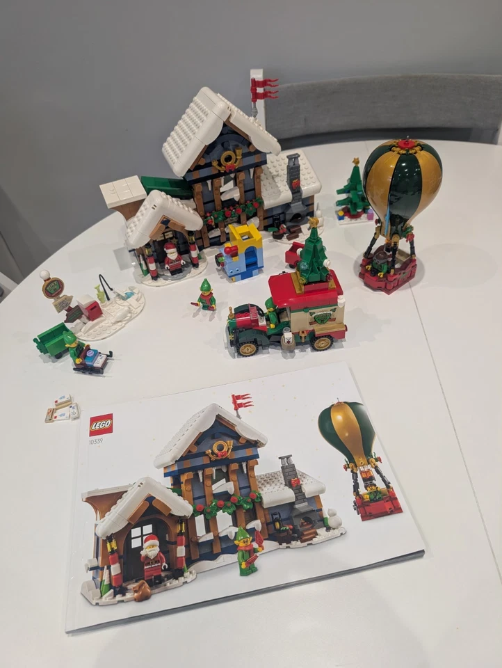 LEGO 10339 Santa's Post Office, photo 1 of 5