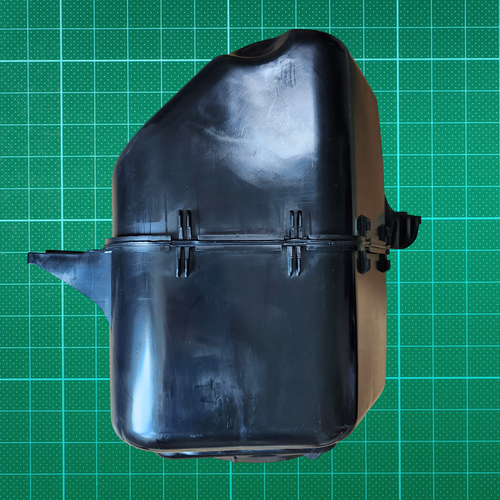 NEW Genuine OEM DEF Tank for Ford F250 and F350 Super Duty (PC3Z-5J228-A) - Picture 6 of 9