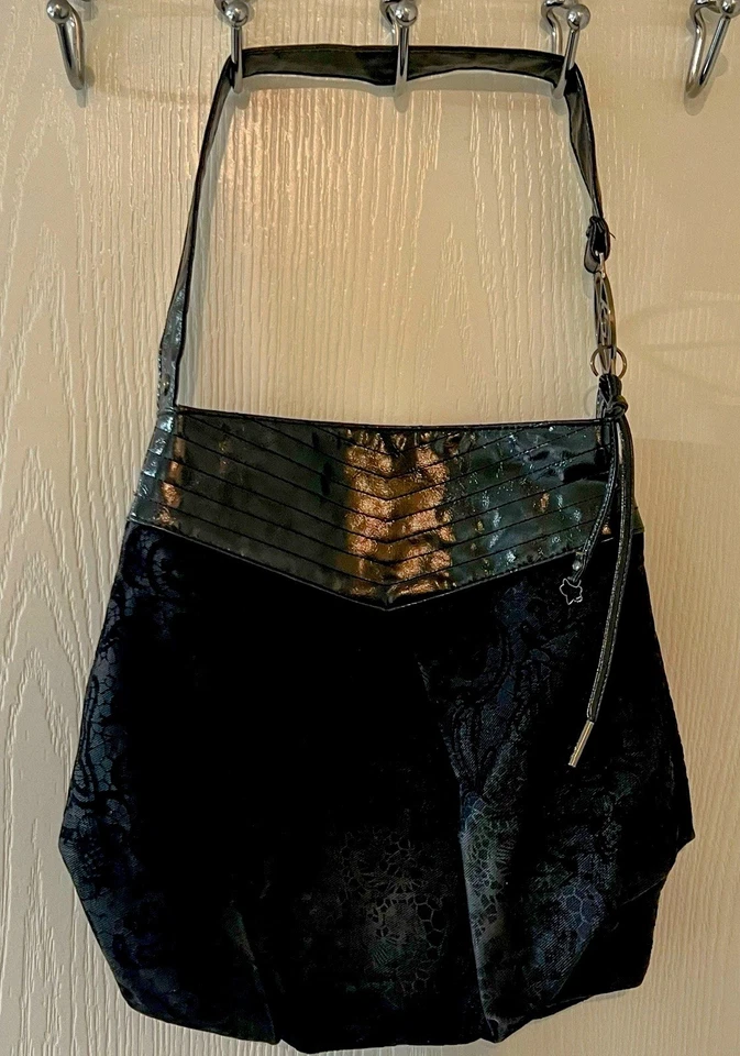 Bolso de Mano FOX Vintage Terciopelo Negro y Patrón de Encaje. Excelente Estado MUY RARO Foto 2 de 4