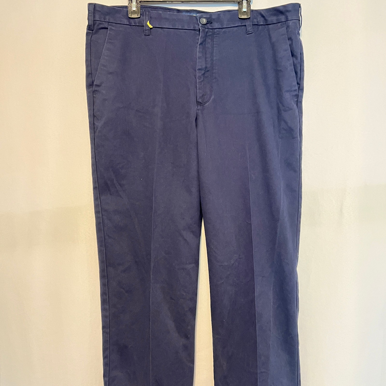 IZOD 40 x 30 straight leg mens dark blue dress pants
